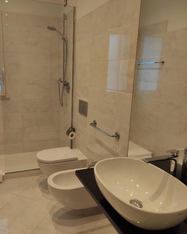 Casa Vacanze Medit Аласио Екстериор снимка