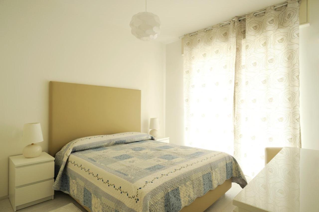 Casa Vacanze Medit Аласио Екстериор снимка