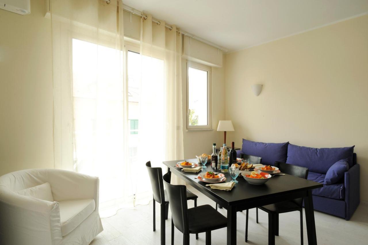 Casa Vacanze Medit Аласио Екстериор снимка